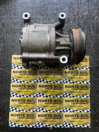 Compressor do Ar condicionado do Fiat Punto 