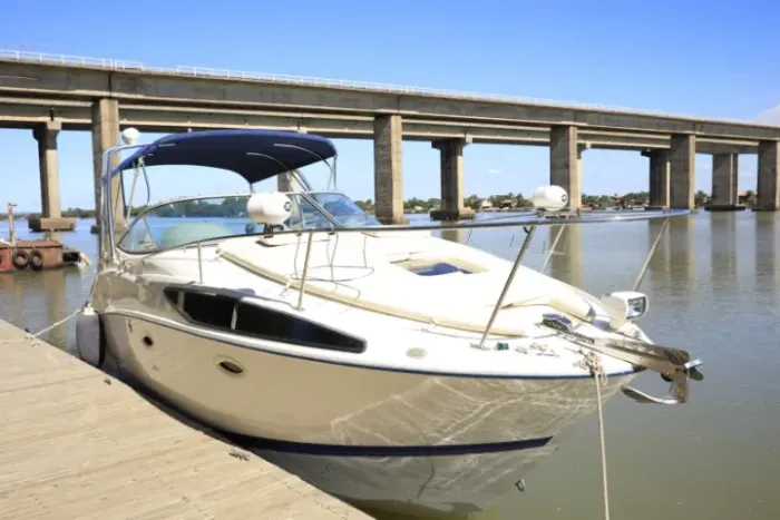 Lancha Bayliner 280 -  Ano 2007 - Mercruiser 5.7 - 300Hp