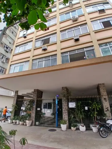 Imóvel para aluguel e venda possui 20 metros quadrados com 1 quarto