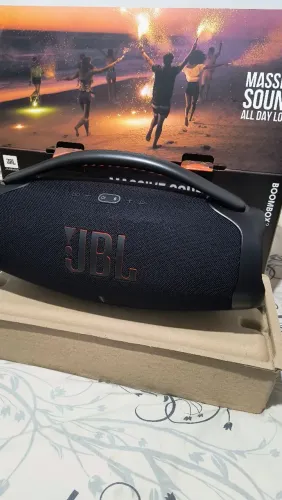 Vendo JBL bombox 3 