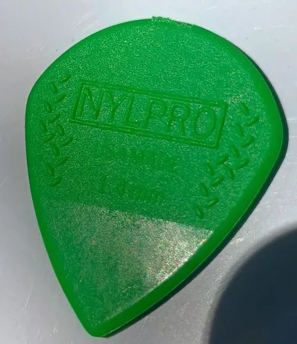 Palheta para contrabaixo
