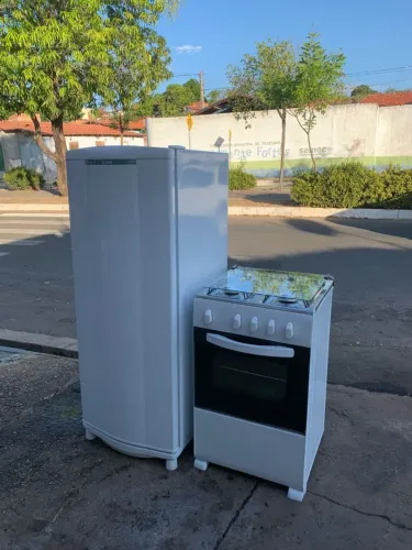 Geladeira Consul e Fogão - Ótimo estado