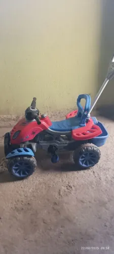 Quadriciclo infantil 