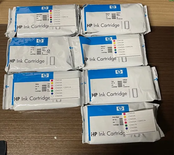 Cartuchos HP 70 Originais aberto  