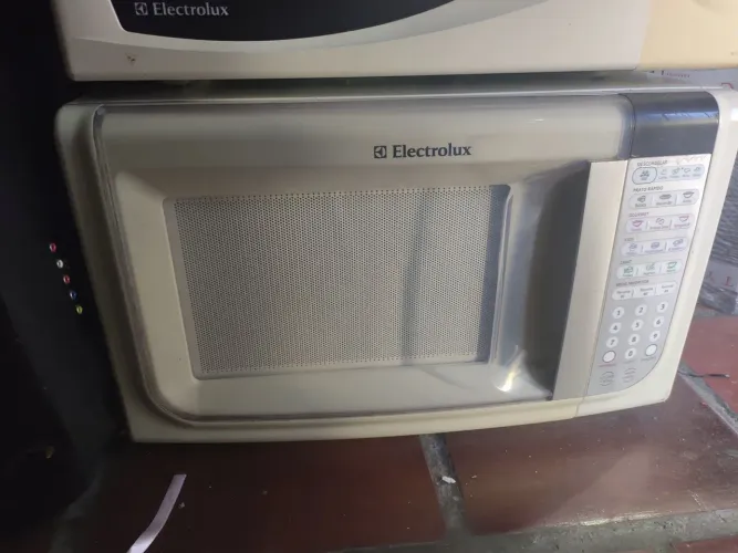 Está com o microondas com defeito ? 