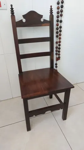Cadeira Antiga de Jacarandá