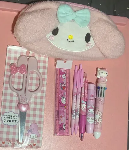 Kit material escolar May Melody 8 itens