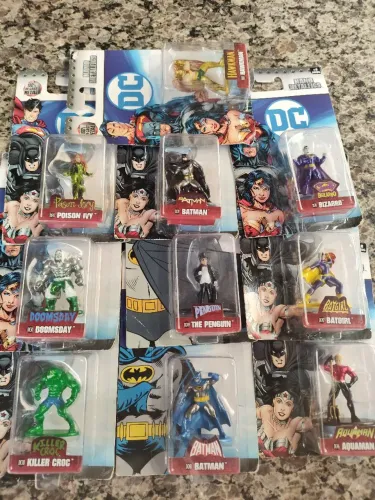 Bonecos Nano Metalfigs Liga da Justiça