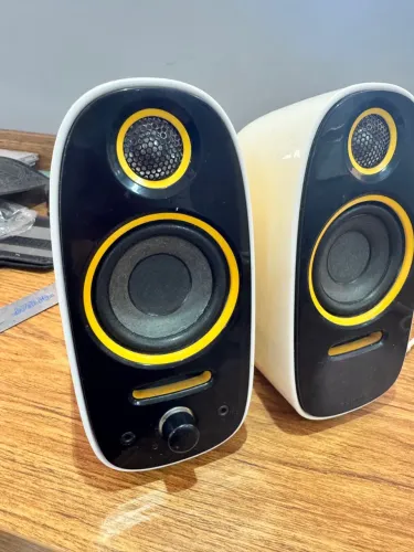 Sistema som amplificado Multimídia Philips SPA2210/10. usado c/sub perfeito funcionamento.