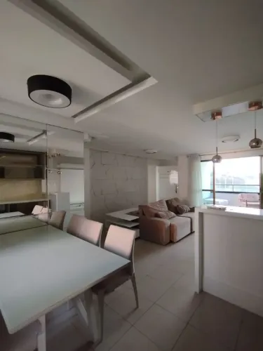 Apartamento na Ponta do Farol, Vista Mar, Mobillado, Projetado, Climatizado