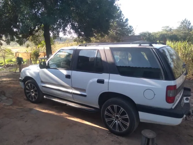 Chevrolet S10 Blazer 2.4 MPFI 8V 128cv 4P 2002