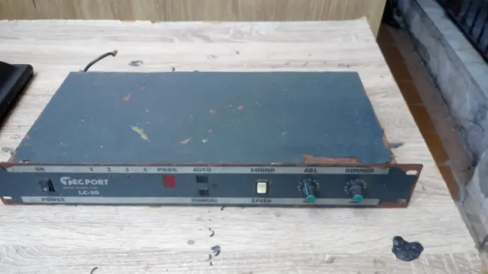 Relíquia dos anos 80/90, Controlador de iluminação Gec Port LC-20