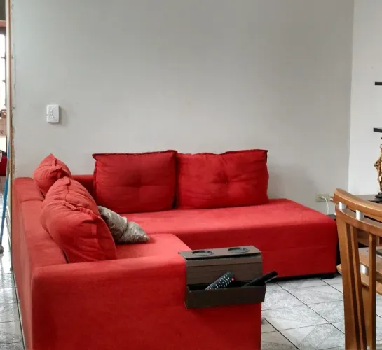 Sofá de Canto Vermelho - Conforto e Estilo!