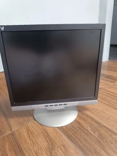 Monitor V7 17 polegadas