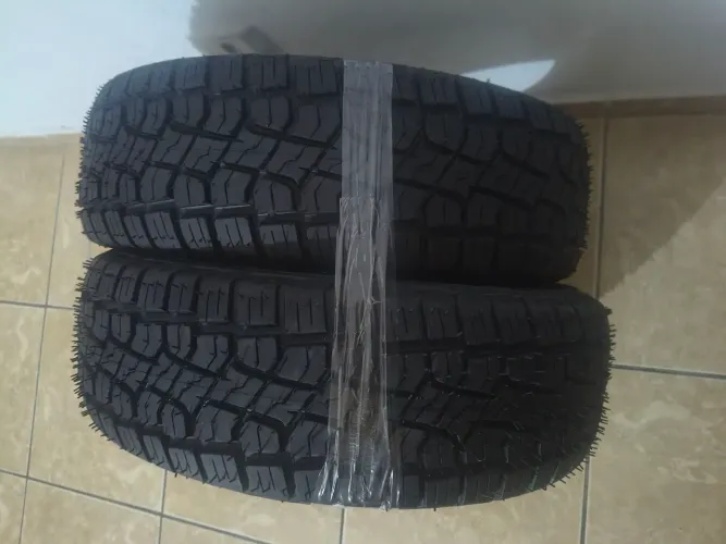 Vendo esses pneus novo aro 15