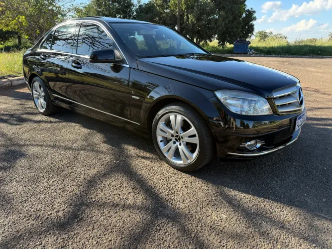 Mercedes-Benz C-300 Avantgarde 3.0 V6 24V 231cv Aut. 2010