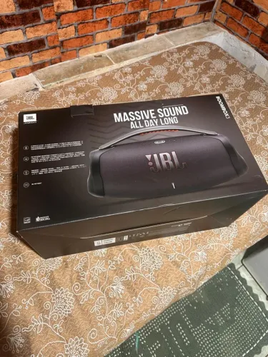 Boombox 3 na caixa a venda ou troca por tablete ou notebook Samsung