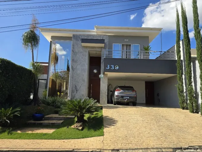 Casa à venda no Condomínio Rosa dos Ventos - Vespasiano/MG