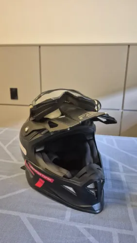 Kit Capacete + Óculos