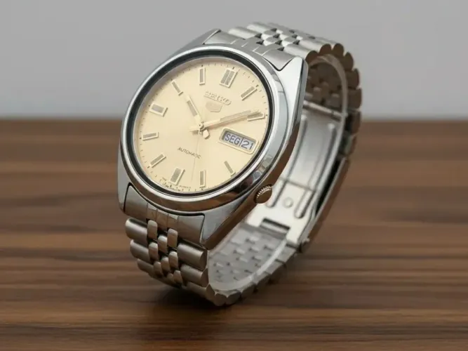Relógio Seiko 7009 Automático 17j