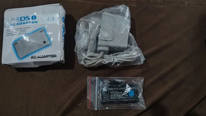 Bateria e carregador para Nintendo dsi (leia a descrição)