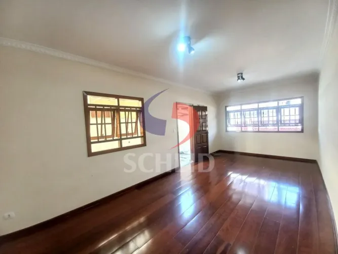 Csa de 250m² com 4 quartos e 4 vagas de garagem para alugar em Jardim Prudência - SP