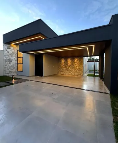 CASA Á VENDA COM PISCINA-ARTEMIA PIRES
