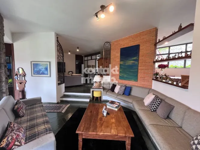 Casa à venda 4 quartos em Jardim América