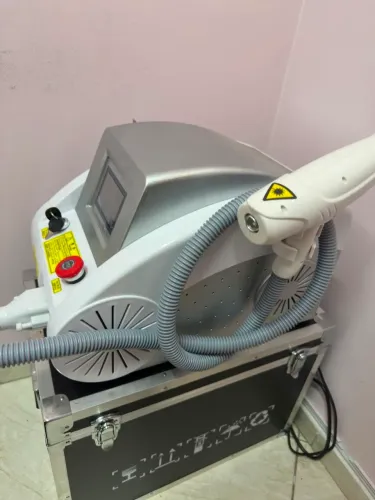 Equipamento de Laser ZDANER - Alta Performance de Remoção de Tatuagem e Micropigmentação