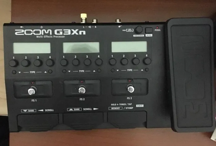 Pedaleira G3xn zoom