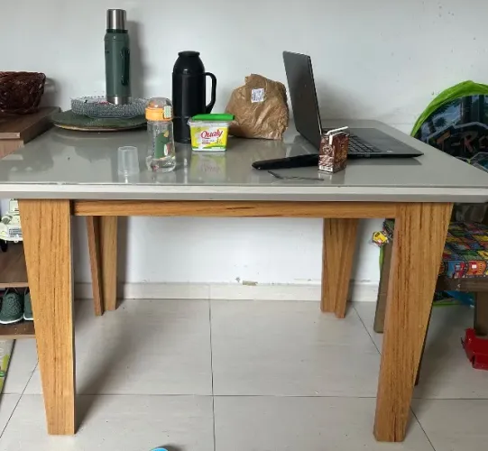 Balcão multiuso,mesa, armário de cozinha, cadeira de escritório 