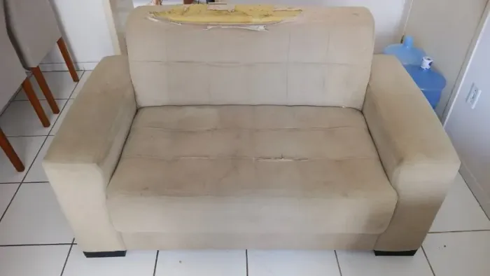 Sofá de 3 e 2 lugares R$ 250,00 WhatsApp *