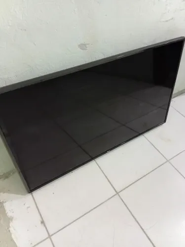SMART TV 50 LG   COM DEFEITO  !!!