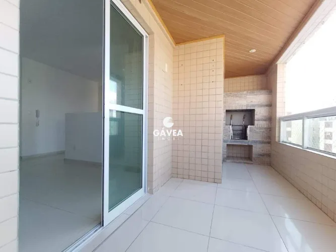 Apartamento à venda no Guilhermina em Praia Grande.