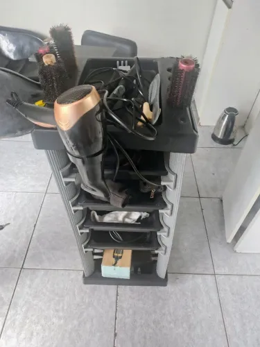 Móveis usados para salão de beleza