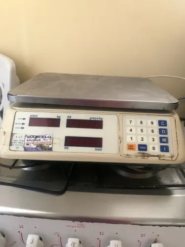 Chapa para fazer Hambúrguer, peneiras e taxo médio completo