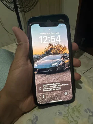 iPhone XR vermelho 128 Gb