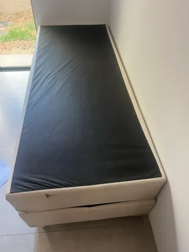 Cama Box Queen - Nova - Usada Poucas Vezes