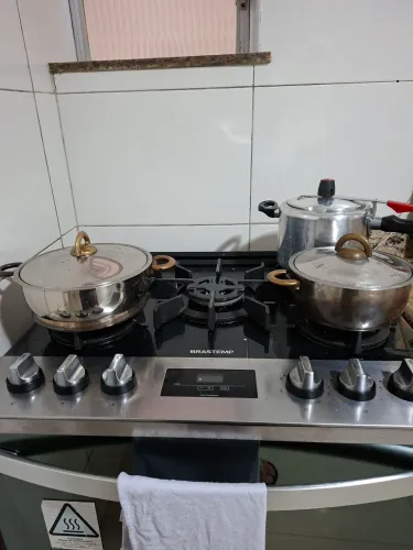 Apartamento completo para as suas rotinas e descanso, com todos os utensílios necessários