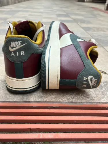 NIKE AIR FORCE I