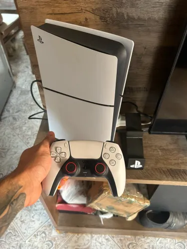 PS5 slim mídia digital