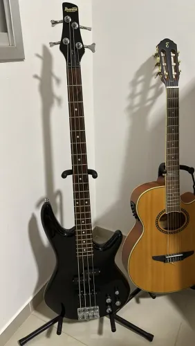 Baixo Ibanez Soundgear GSR 200 Ativo