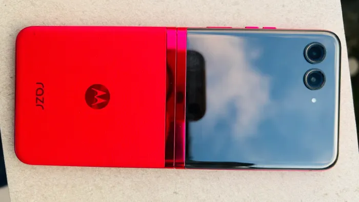 Celular Motorola Razr 40 ultra Tela principal quebrada 