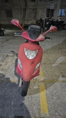 Suzuki Burgman 125i 2014/15