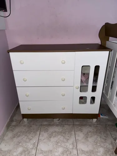 Vendo cômoda Abracadabra