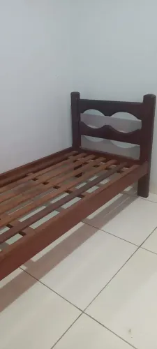 Cama de Solteiro - madeira Angelim