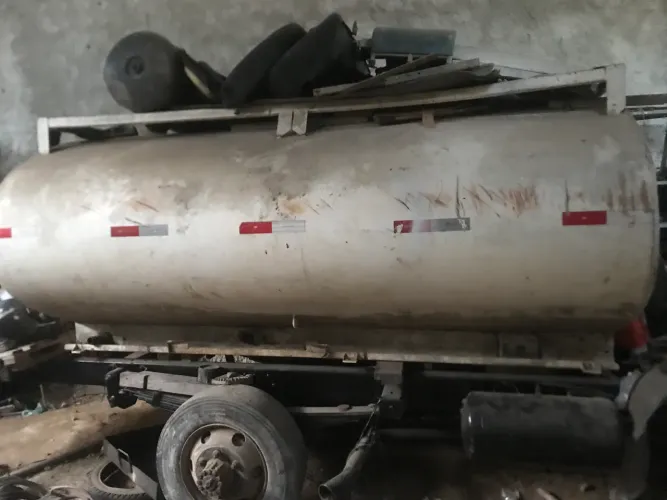 Tanque de 8000 litros
