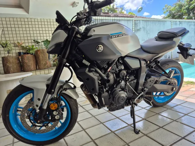Yamaha mt 07 2026 com apenas 320 km sem detalhes 