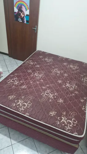 Cama box casal, colchão de molas