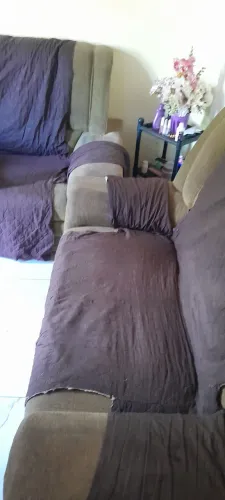 Vendo um conjunto de sofá semi novo, apenas.! R$ 800